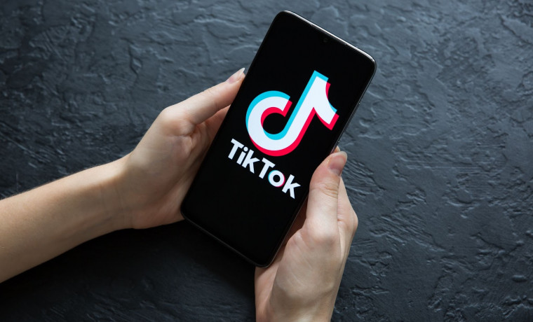 TikTok не втрачає популярності серед підлітків