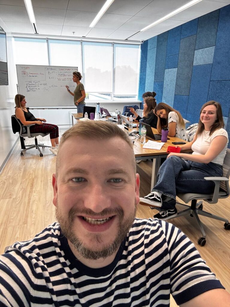 валерій бондарь мхп