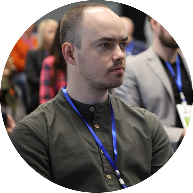 Артем Коломиец